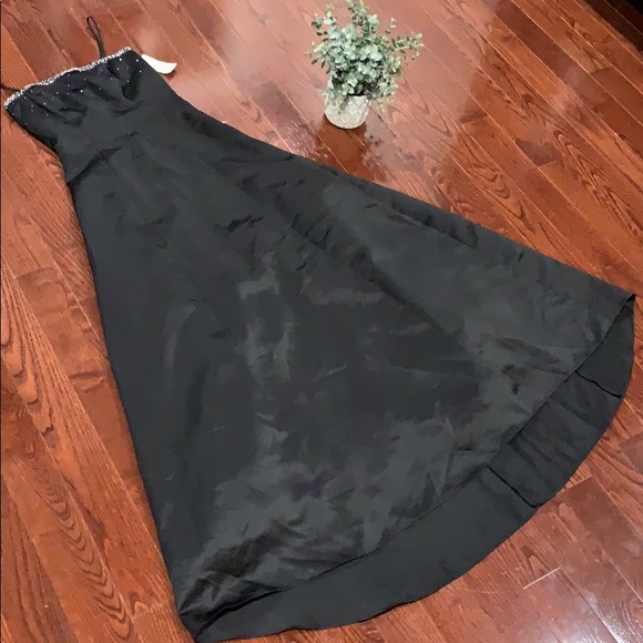 Black Gown with Stones - Picture 6 of 8